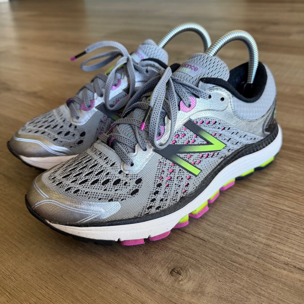 New Balance 1260v7 Womens Running Shoes Silver Gray Pink Size 7.5 B